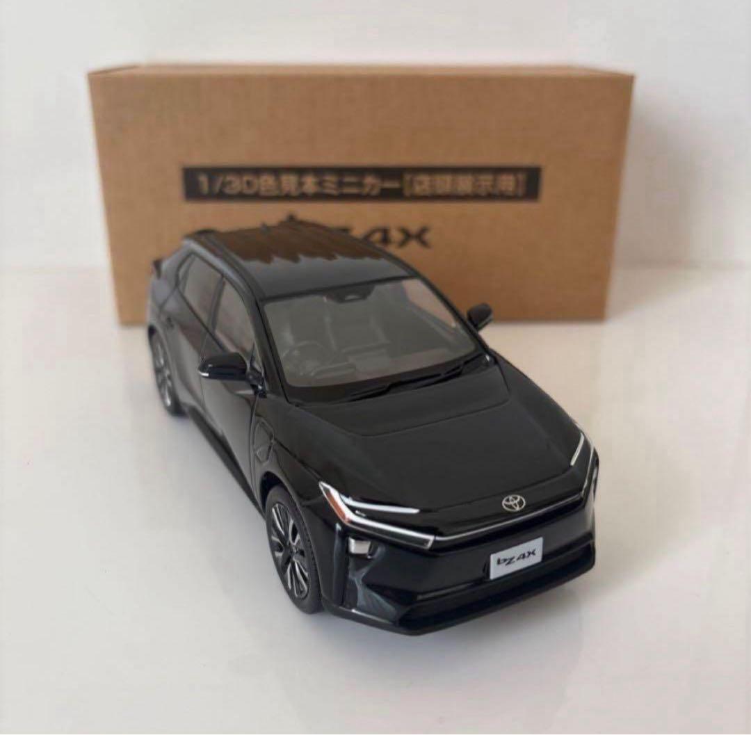 トヨタ 新型bZ4X ミニカーカラーサンプル アティチュードブラック黒【非売品】