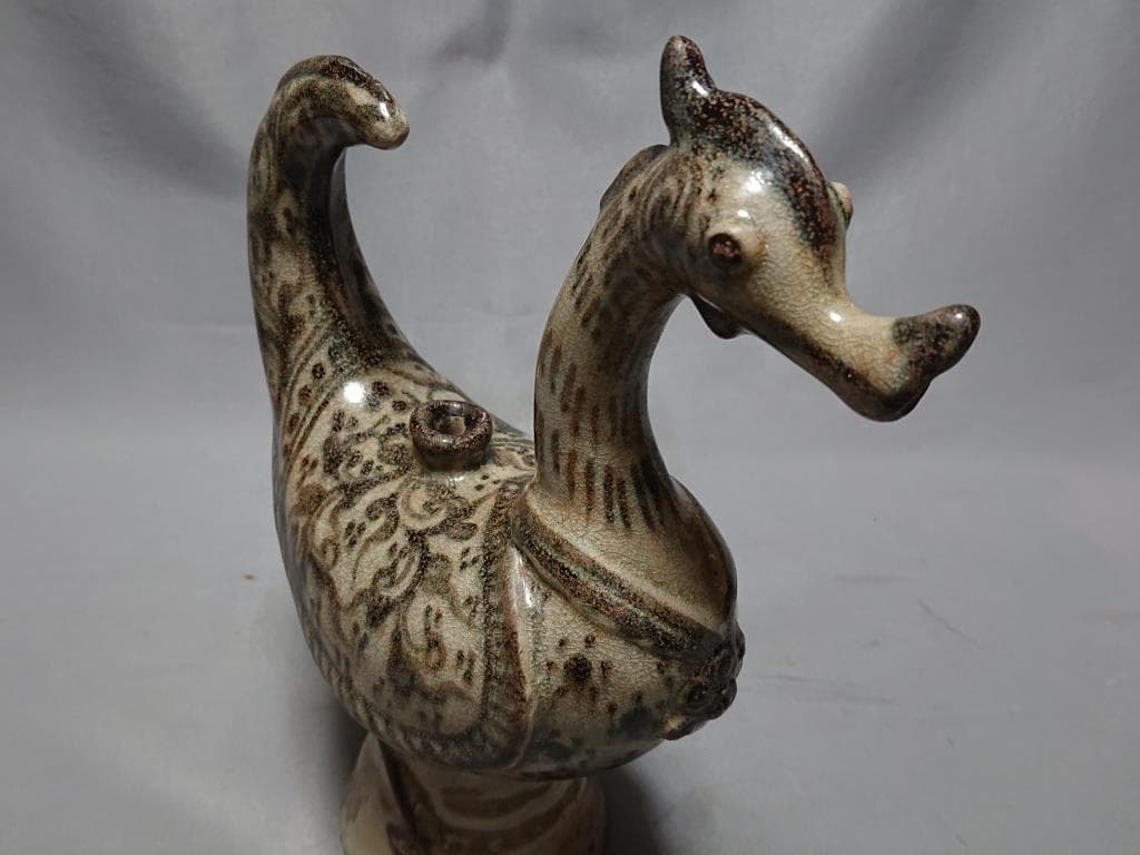 コレクター収集品　タイ　カロン鉄絵 唐草紋 クジャク形　水注15～16世紀