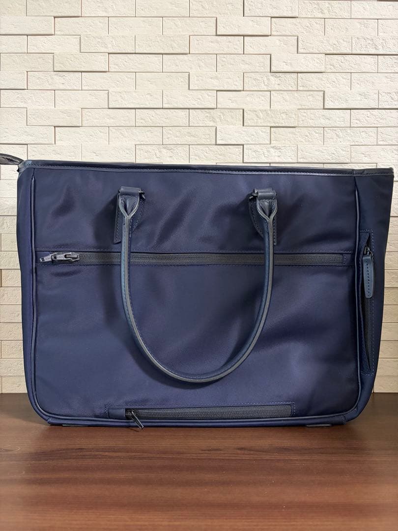 ネイビー ビジネスバッグ トート型