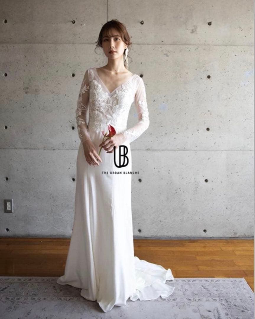 アーバンブランシュ　レーススリーブ スレンダードレス