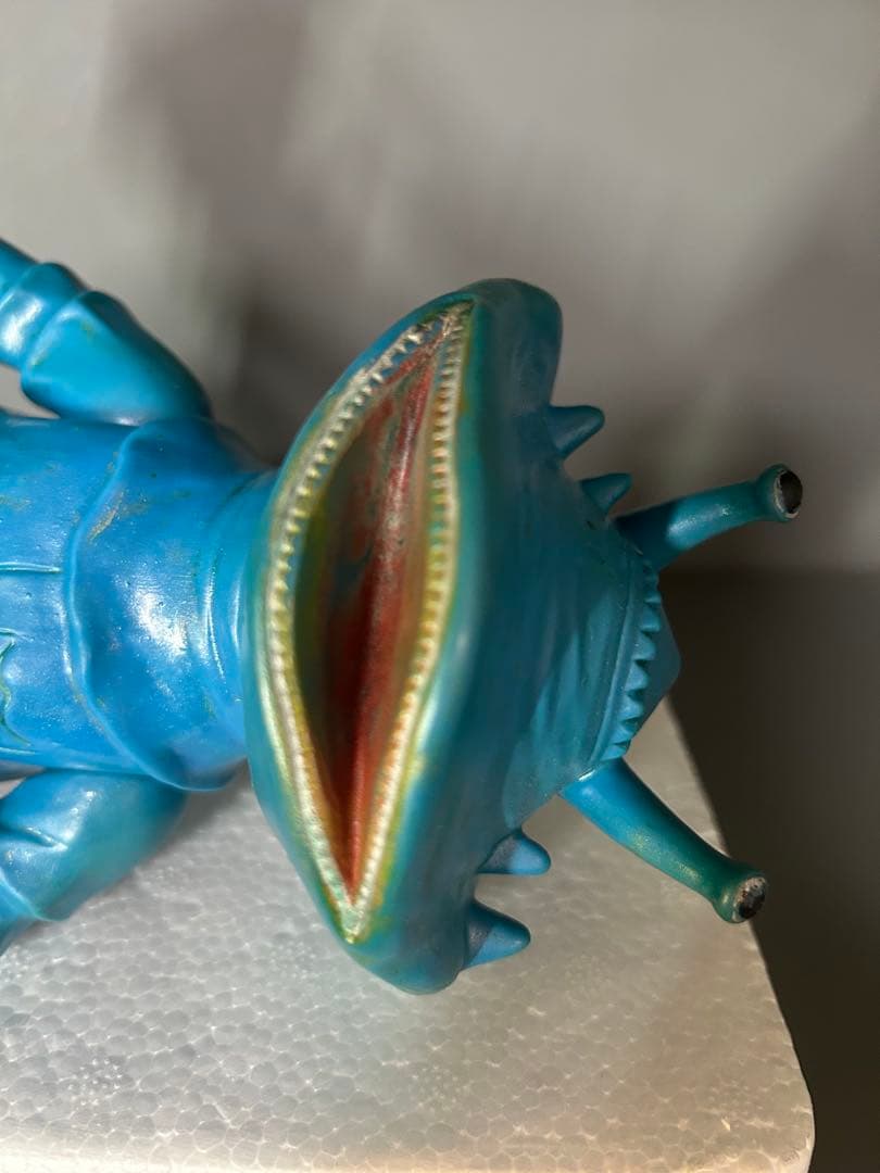 断捨離マン　カネゴン　マルサン　円谷プロ