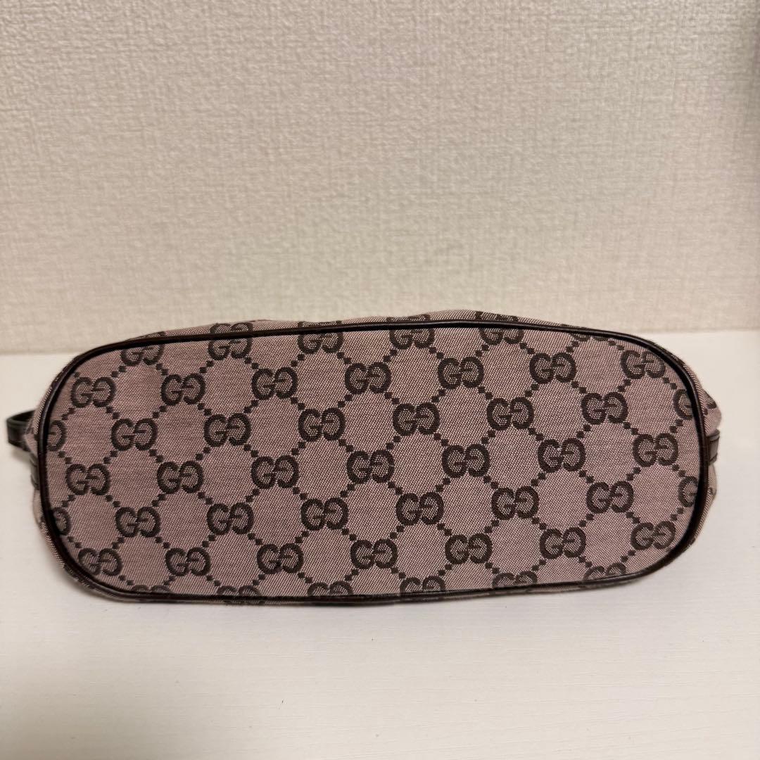 GUCCI グッチ アクセサリーポーチ　GGキャンバス