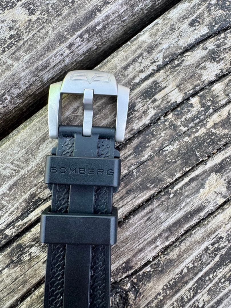 BOMBERG ボンバーグ クォーツ クロノグラフ 腕時計