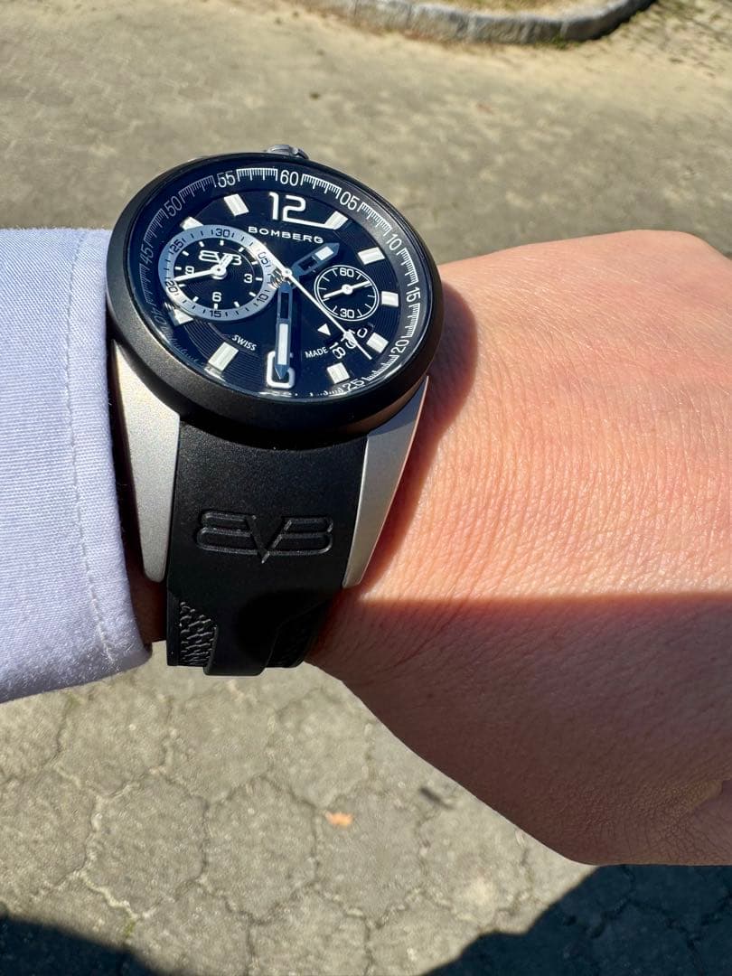 BOMBERG ボンバーグ クォーツ クロノグラフ 腕時計
