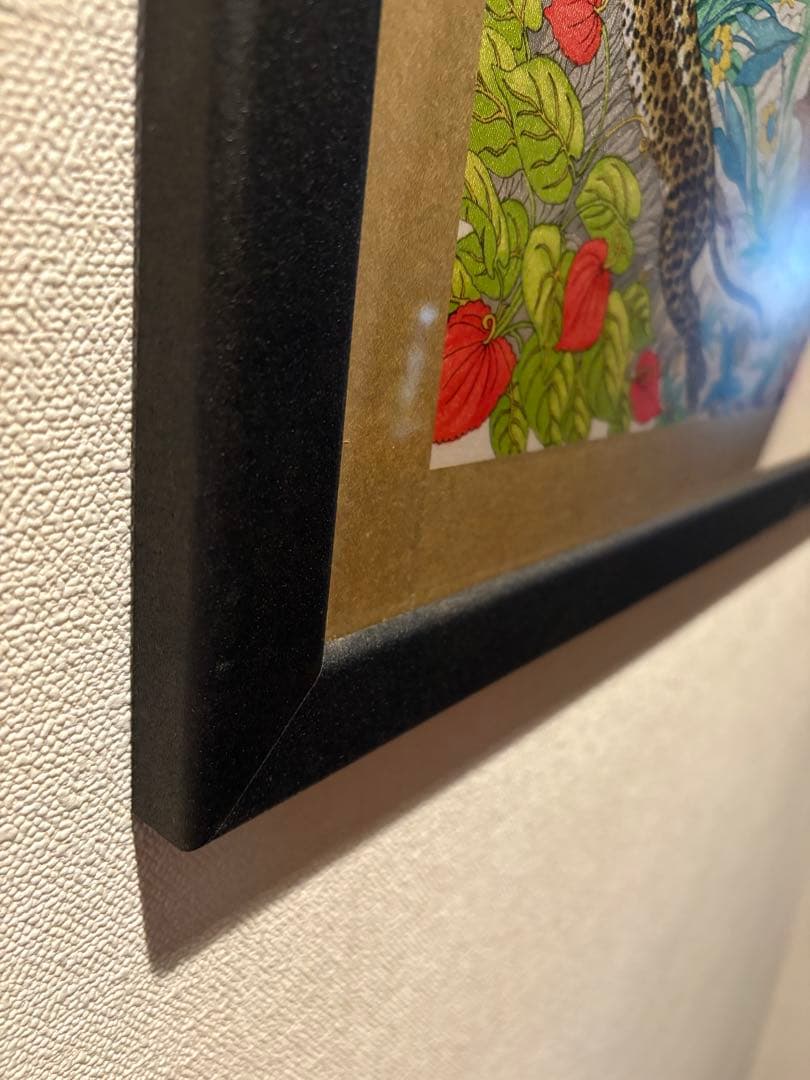 Gucci の動物柄スカーフの額装 86センチ×86センチの正方形