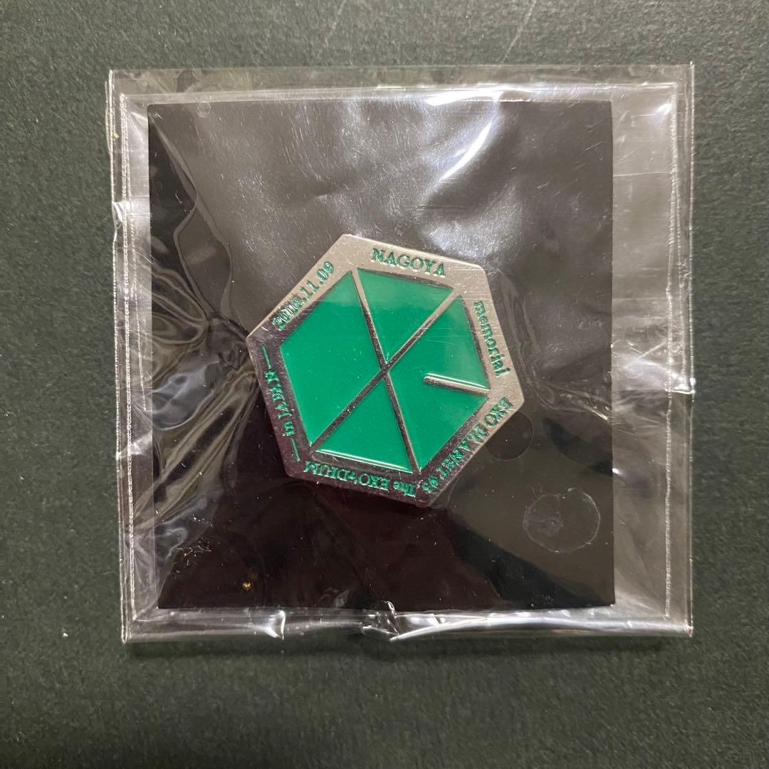 新品・EXO・2016年 PLANET#3ツアー 公演別ピンバッジ 11個セット