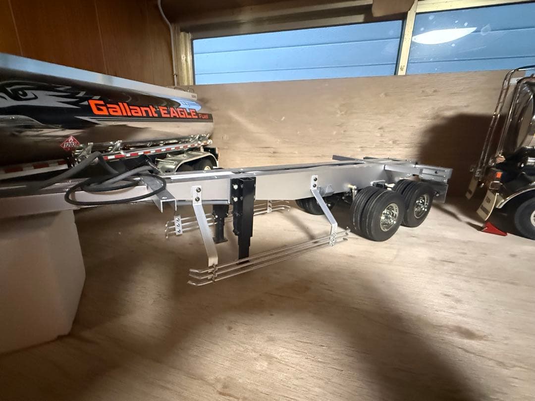 ラジコントレーラーコンテナトレーラー