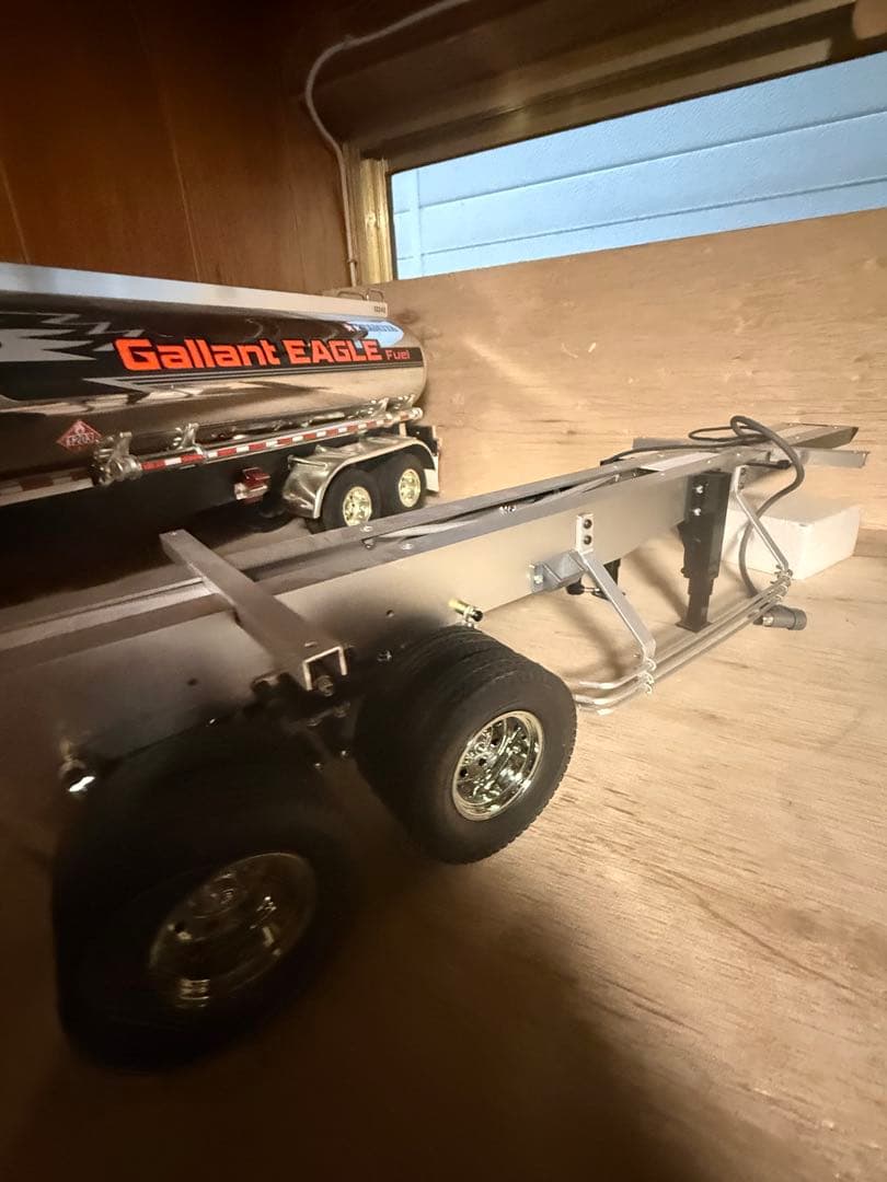 ラジコントレーラーコンテナトレーラー