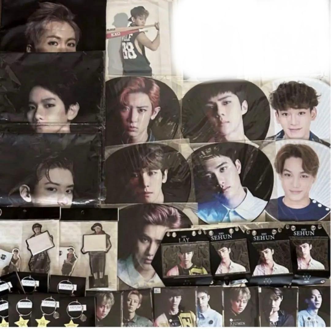 EXOうちわ　CD大判フォト　公式グッズ　セフン　チャニョル　ディオ　ベッキョン