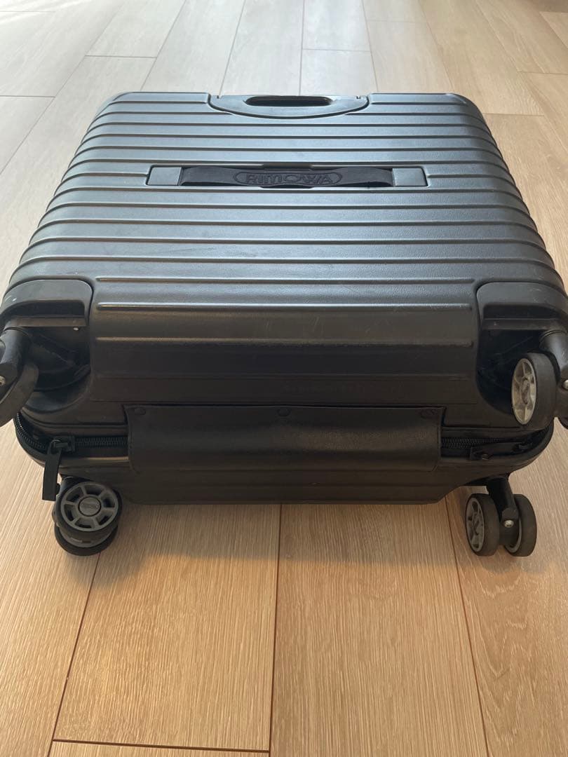 RIMOWA サルサ ビジネス