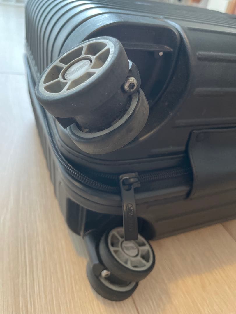 RIMOWA サルサ ビジネス