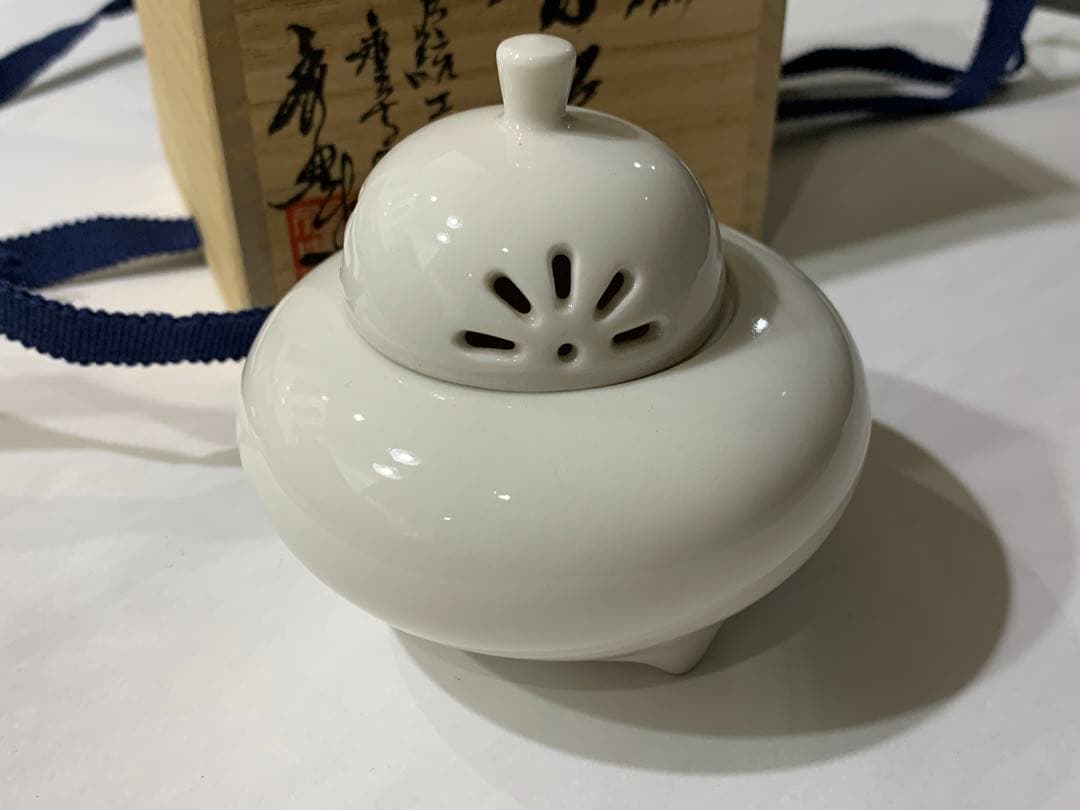 砥部焼　淡黄磁　香炉