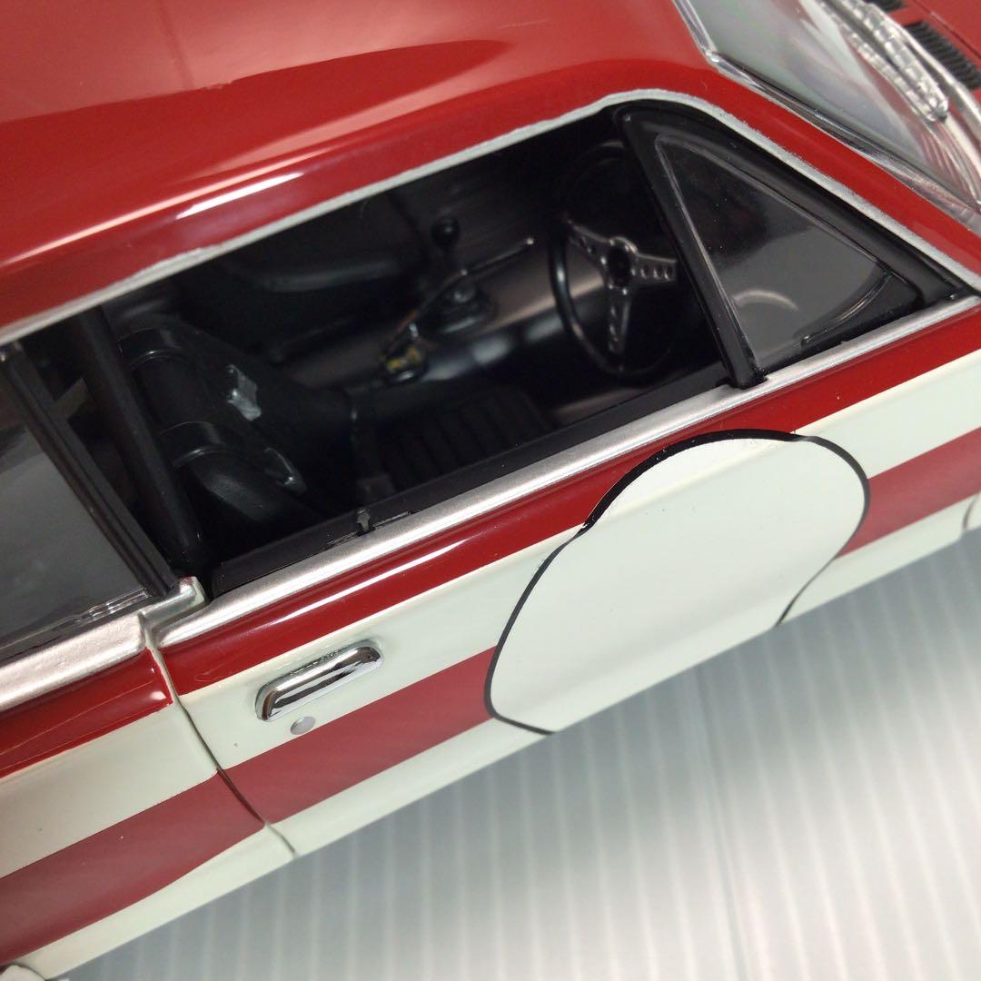 京商　1:18 ニッサン　スカイライン2000GT-R (KPGC10)