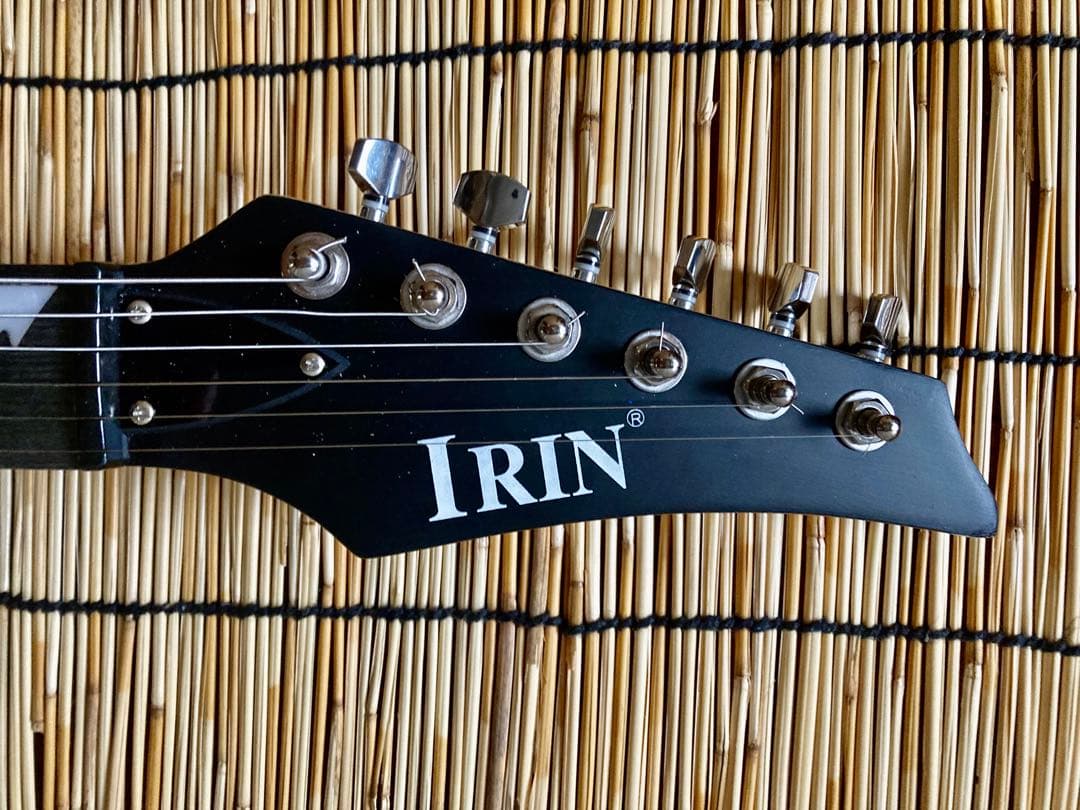 ☆最終値下☆美品珍品　24フレット仕様 モディファイしたHSH IRIN ST