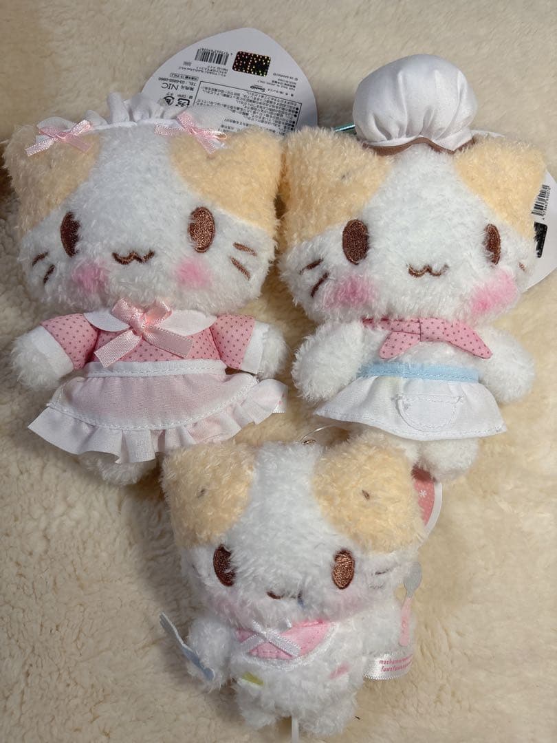 マシュマロみたいなふわふわにゃんこ カラビナ付きマスコットふるふるマスコット3点