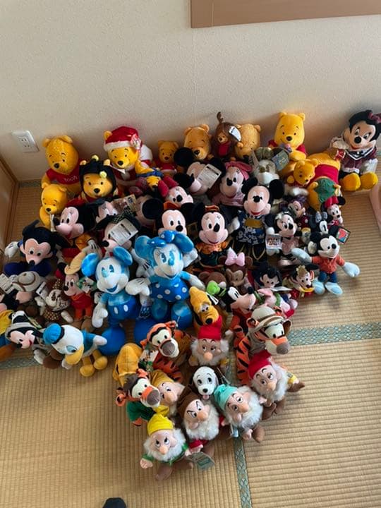 Disney ディズニー　ぬいぐるみ　まとめ売り　約54体