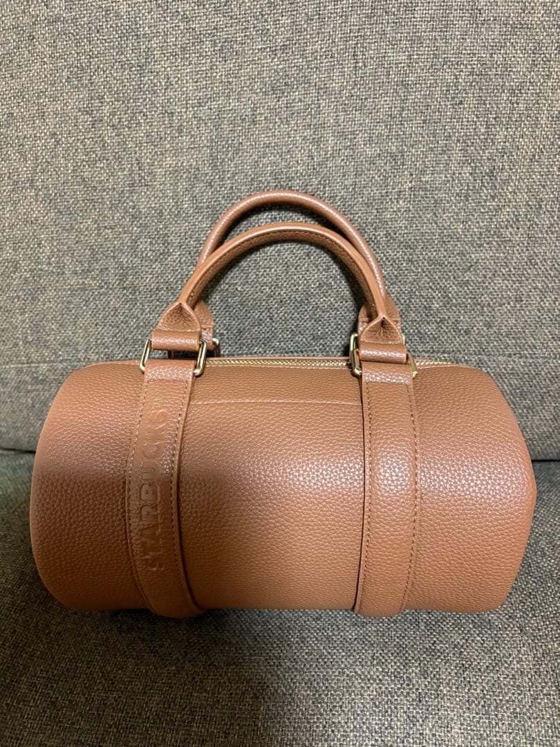 【新品】★スターバックス★　2026年　台湾限定　バッグ　ショルダー付き