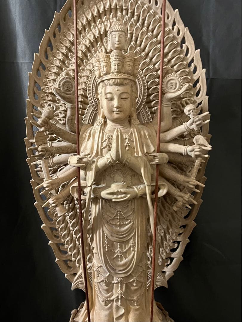 大迫力　高80cm　井波彫刻　仏教工芸品　木彫仏像　千手観音菩薩立像