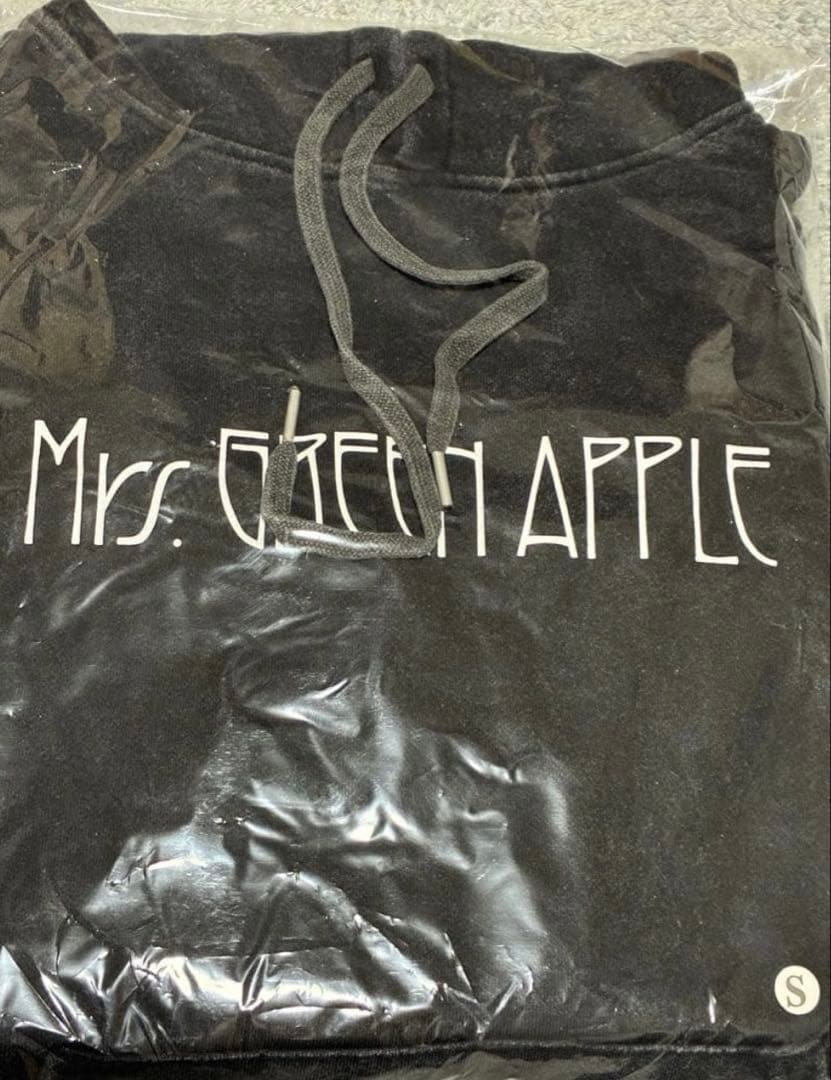 Mrs. GREEN APPLEミセスグリーンアップルBABELフーディ S