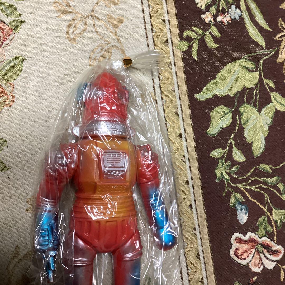 ベアモデル　赤成形色くじ引き当たりジャイアントユートム　新品未開封