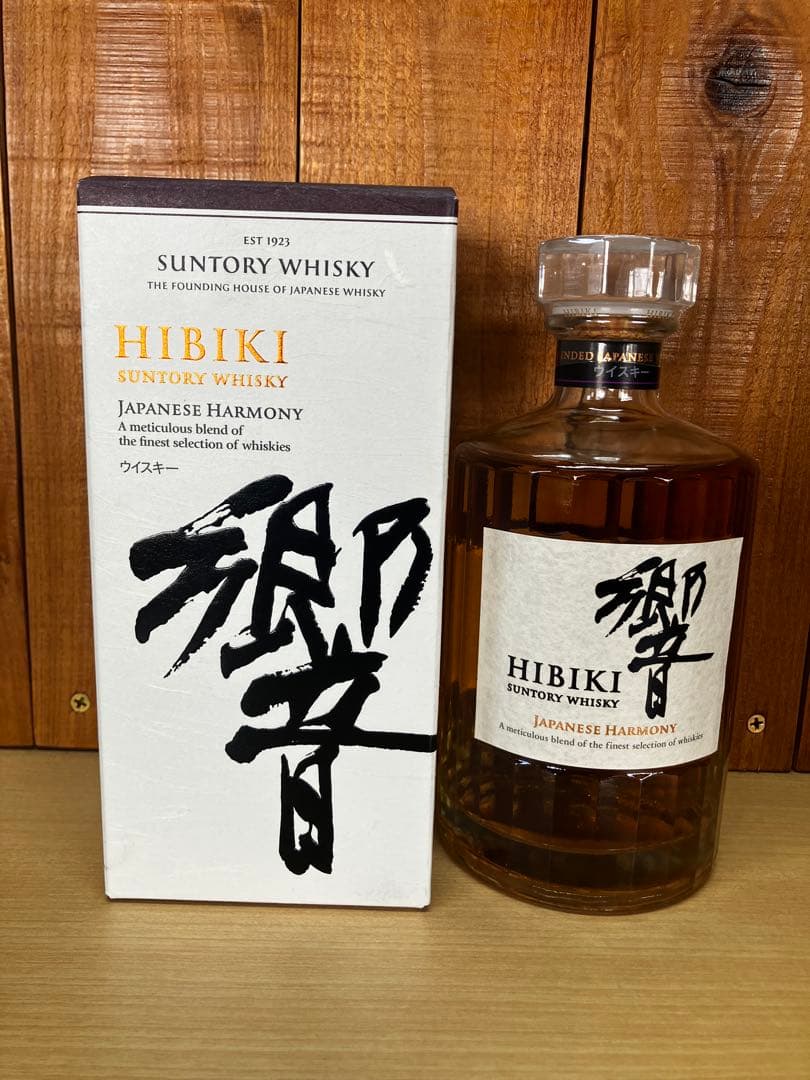 新品未開封　サントリー響700ml JAPANESE HARMONY