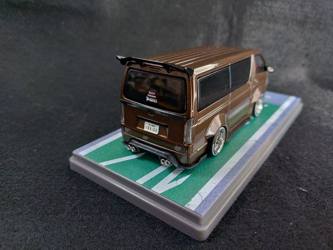 1/43 TARMAC トヨタ　ハイエース　ワイドボディー