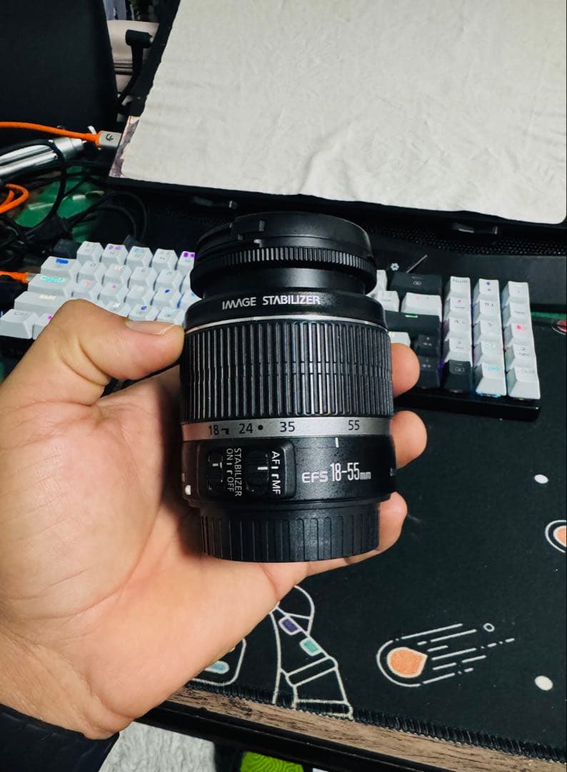 極美品Kiss X4 18-55mm + 50mm単焦点 + フード付フルセット