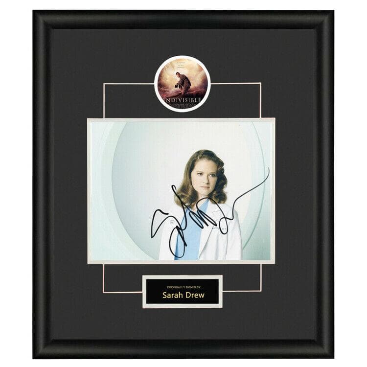 直筆サイン入り写真 サラ・ドリュー  俳優/フレーム別/SA鑑定済