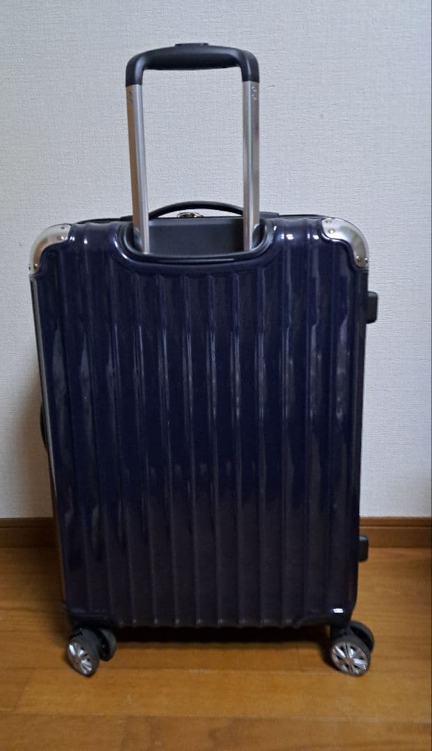 ネイビー ストライプ 中型キャリーケース　[テラさん専用]