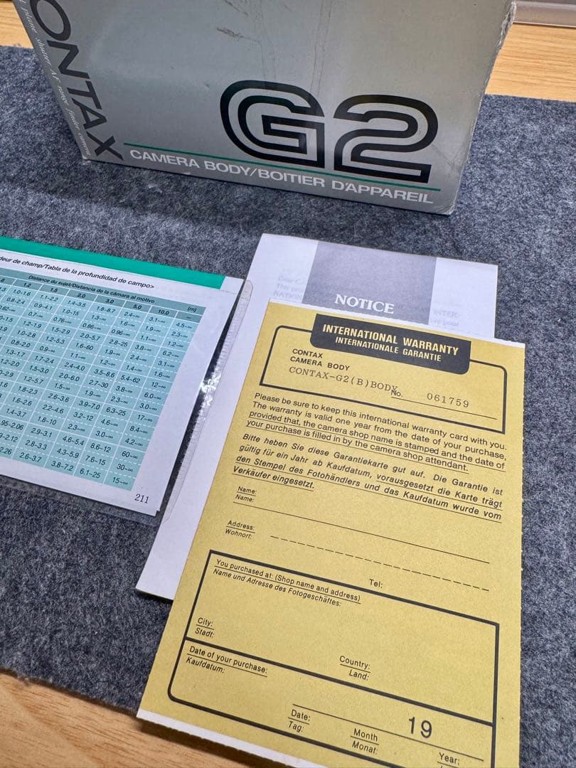 【超美品】CONTAX G2 ブラック+本革カメラケース+ケーブルスイッチ