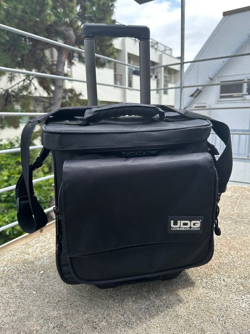 UDG ブラック キャリーケース