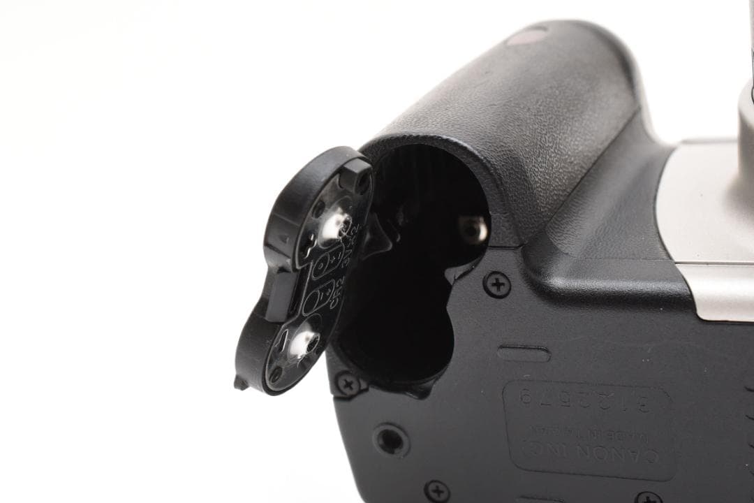 ■ 美品 ■ キヤノン　 Canon EOS KISS III レンズキット