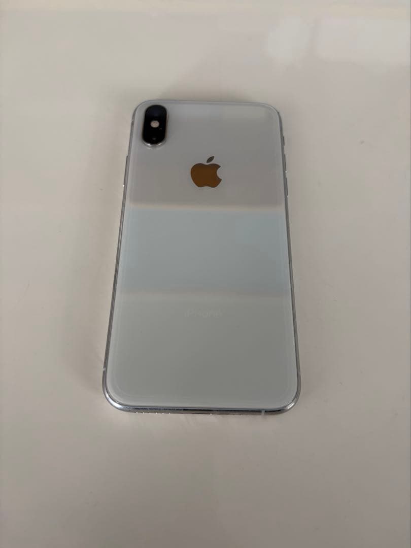 iPhonexs 256 ホワイト　液晶に傷あり