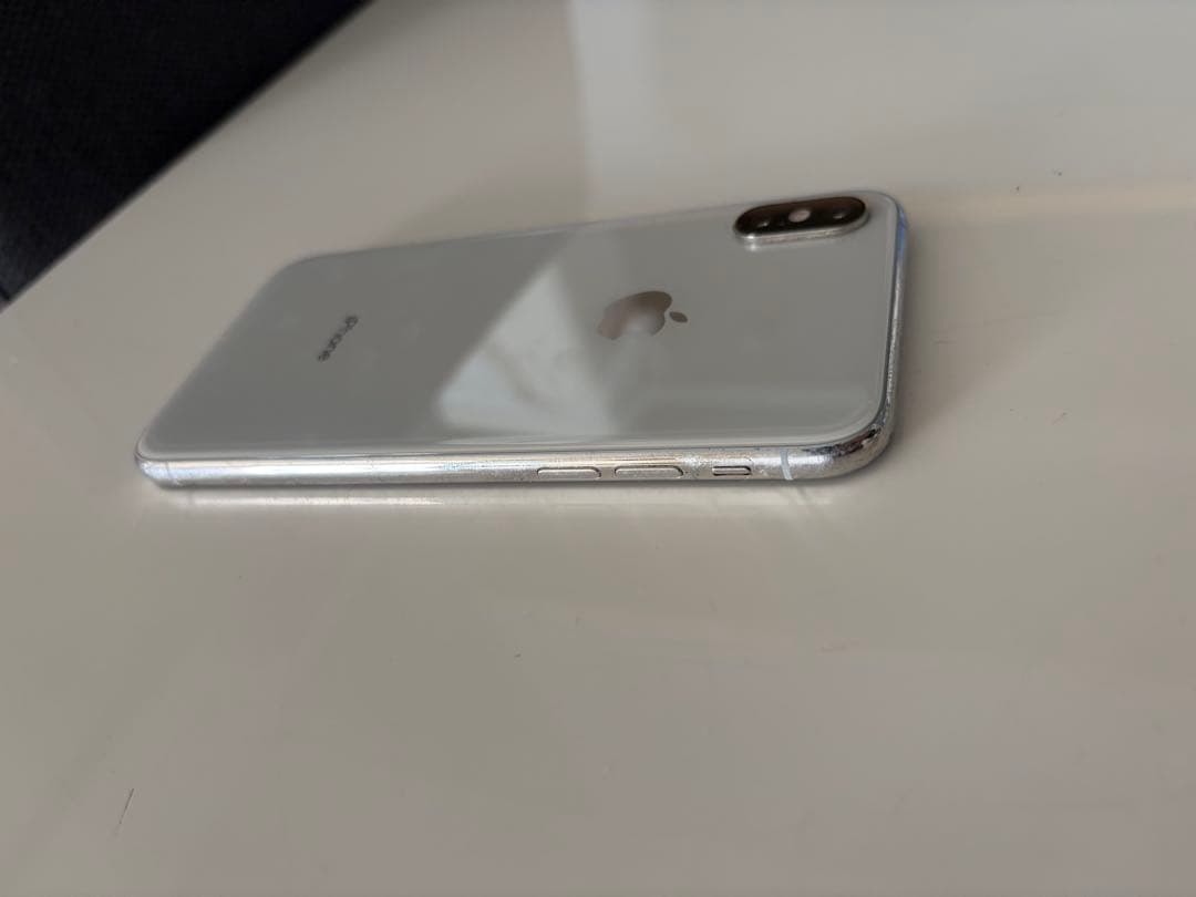 iPhonexs 256 ホワイト　液晶に傷あり