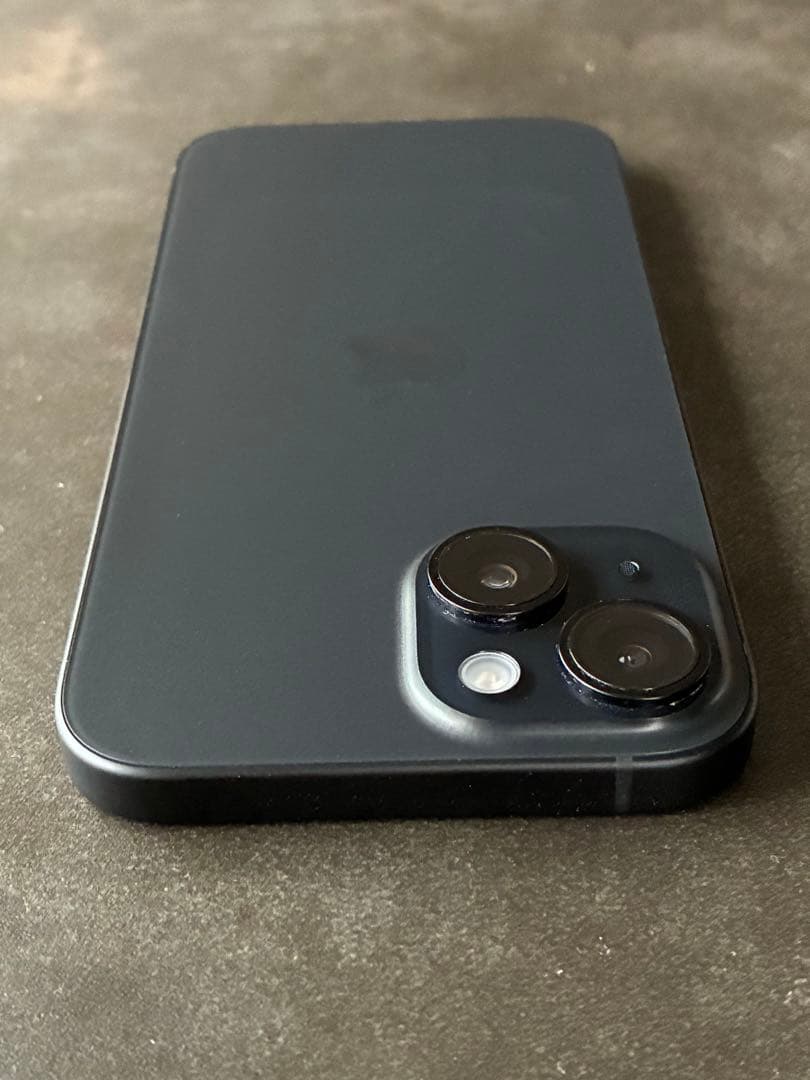 Apple iPhone 15 ブラック 128GB 本体　箱付　SIMフリー