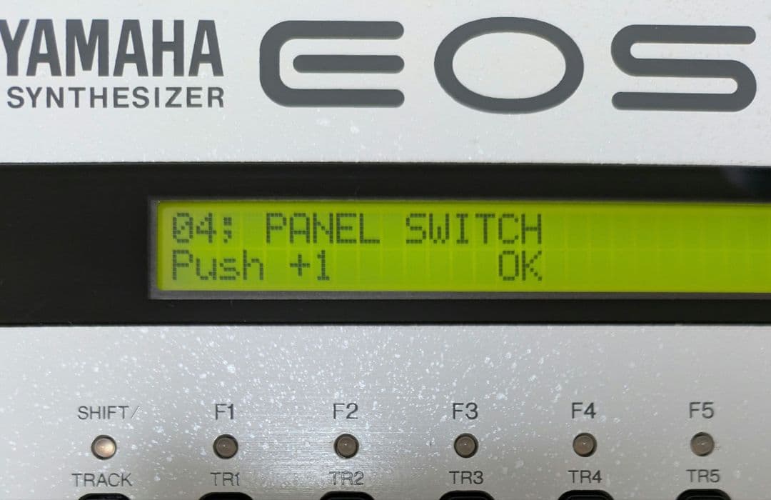 ヤマハ　シンセサイザー　EOS B700　MDF3　ジャンク扱い品