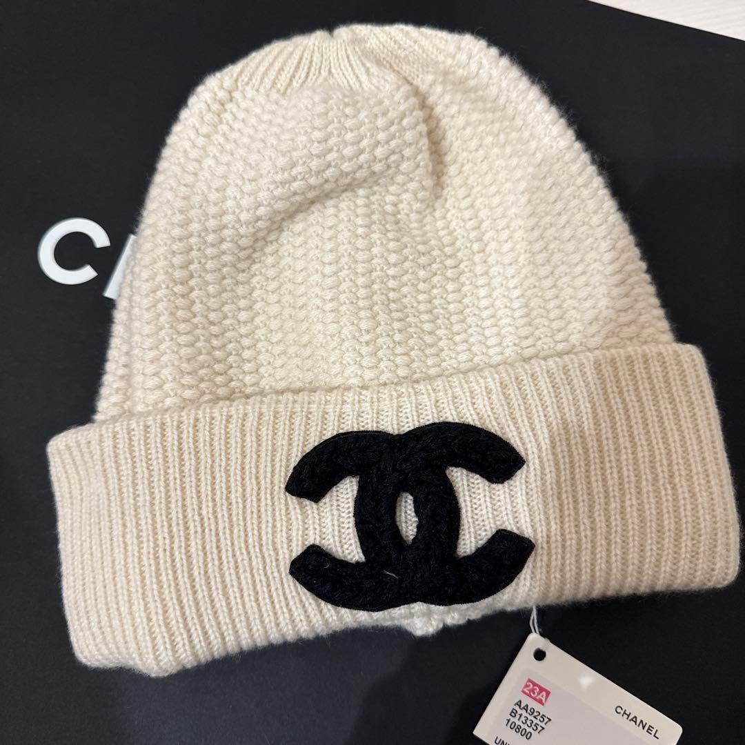 新品 タグ付き CHANEL シャネル アイボリー ニット帽 ビーニー 23A