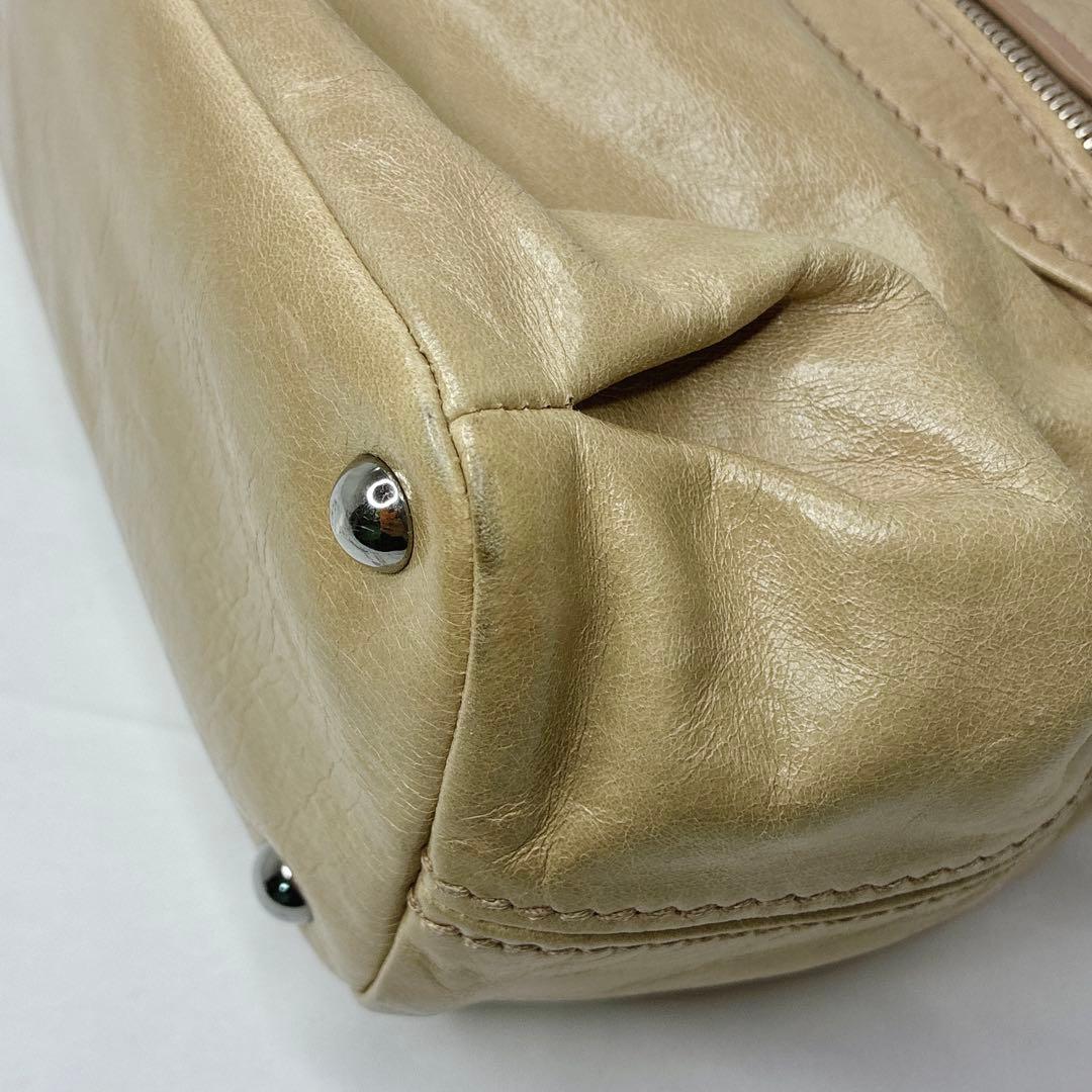 【いちごパフェさん専用】miumiu スタッズ　ハンドバッグ　ハートチャーム