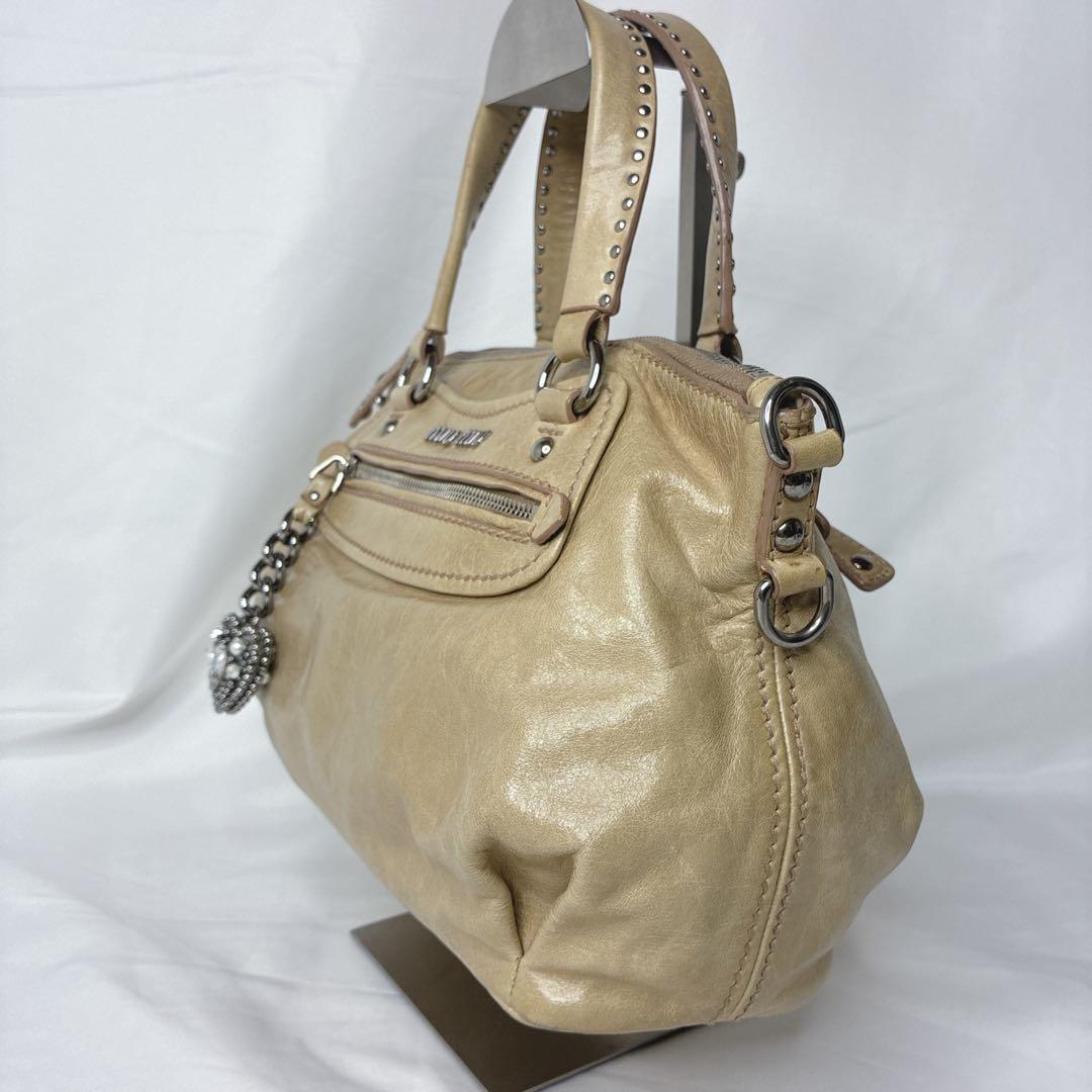 【いちごパフェさん専用】miumiu スタッズ　ハンドバッグ　ハートチャーム