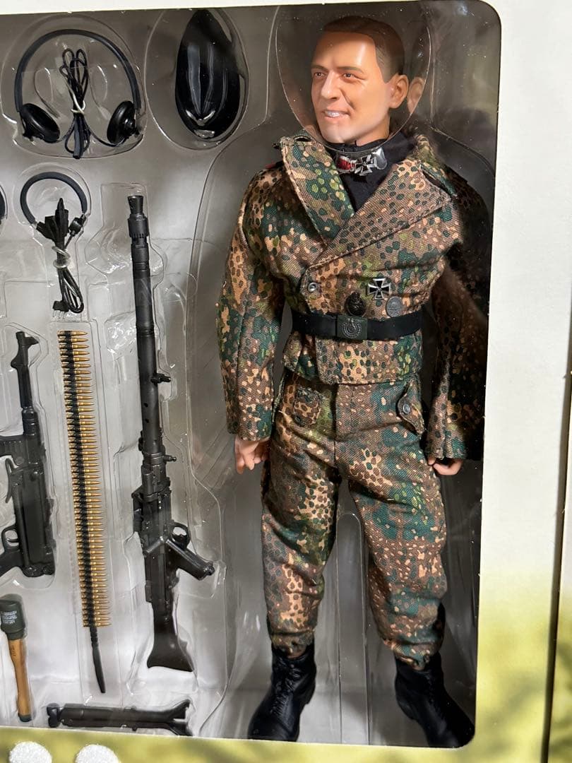 ドラゴン社　WWⅡ 1/6　NORMANDY 1944 TIGER ACE