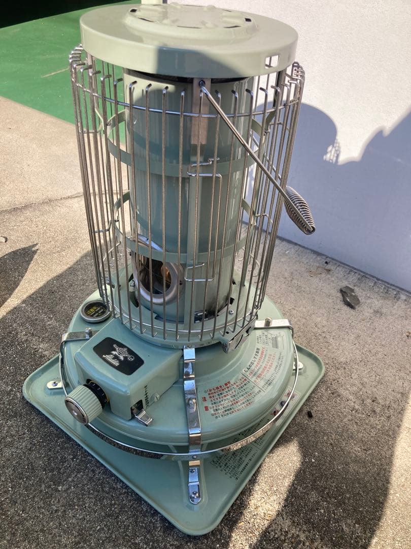 コ*パ様 アラジン　ＢＦ３９０７　ブルーフレームヒーター　円筒形 石油ストーブ