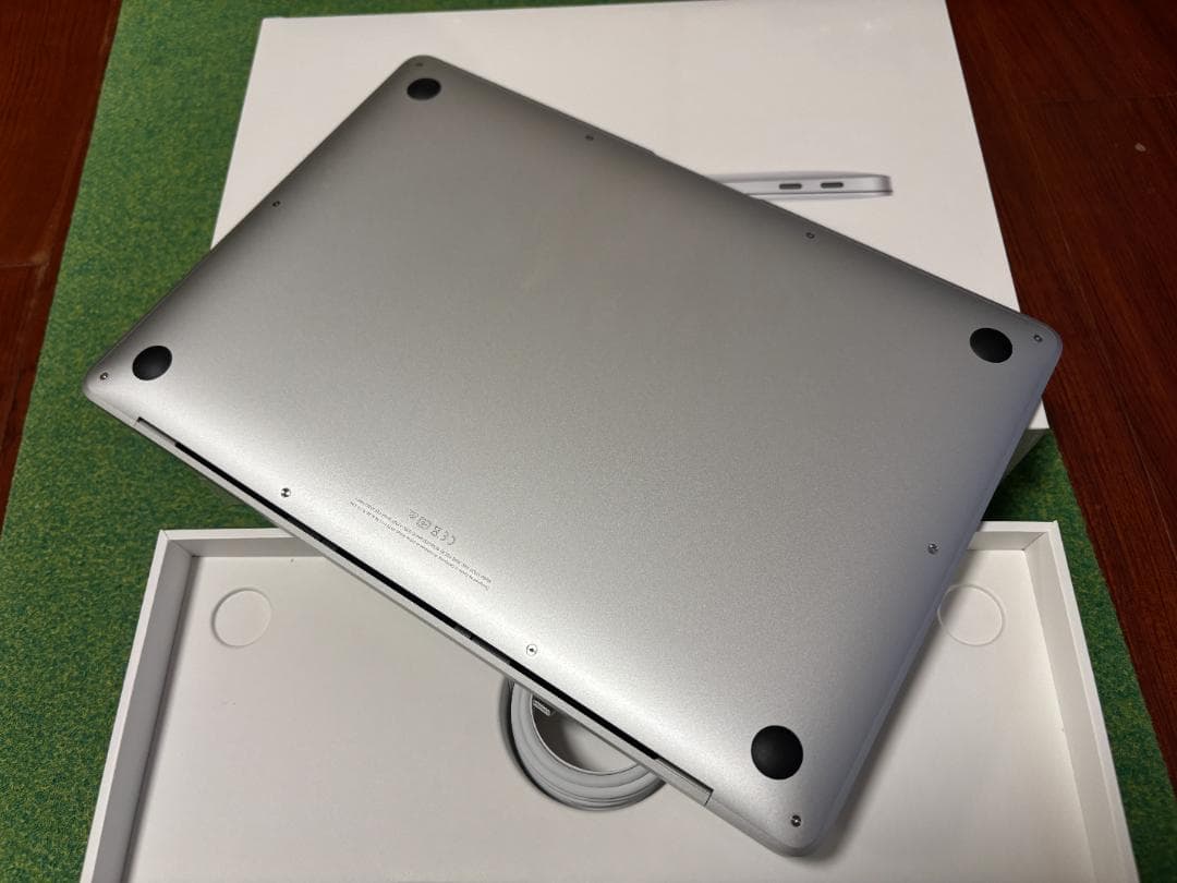 【新同】MacBook Air M1 8/256GB