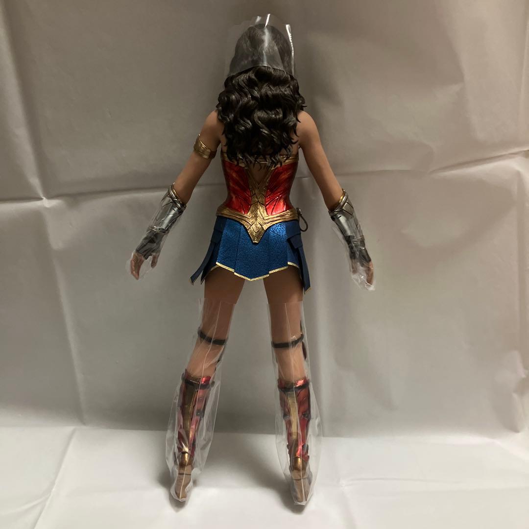 【未展示】ホットトイズ ワンダーウーマン1984版