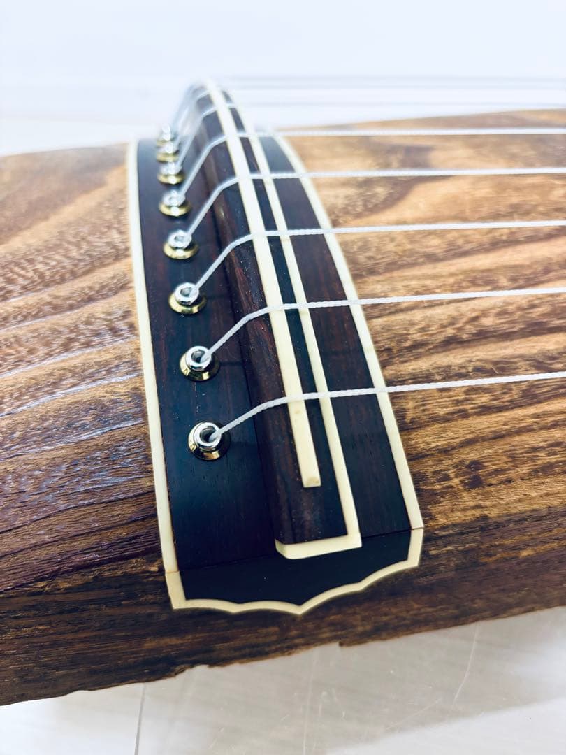 箏　13弦　すだれ彫り　和楽器　並甲 金蒔絵　上角