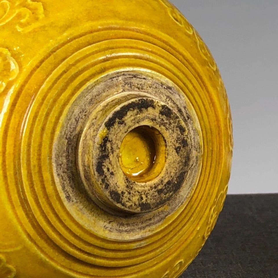 景徳鎮 陶磁器 帝王黄釉透かし彫り香炉 香道具 茶道具 装飾品 工芸品 置物
