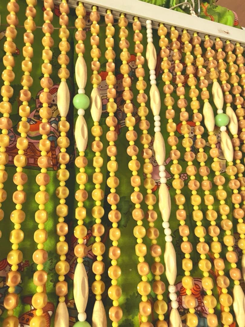 昭和レトロ ビーズのれん 黄色 緑色 当時物　レトロポップ 玉暖簾 珠暖簾
