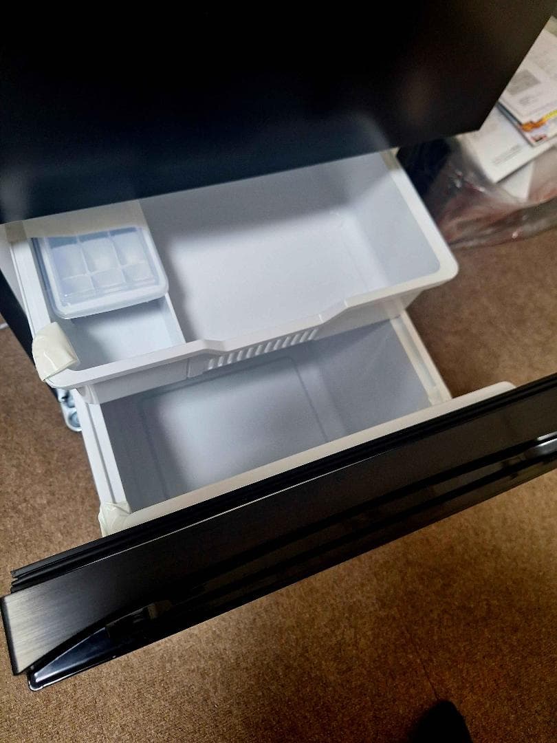 【新品未使用】2025年冷蔵庫135L HR-D140KB【黒】