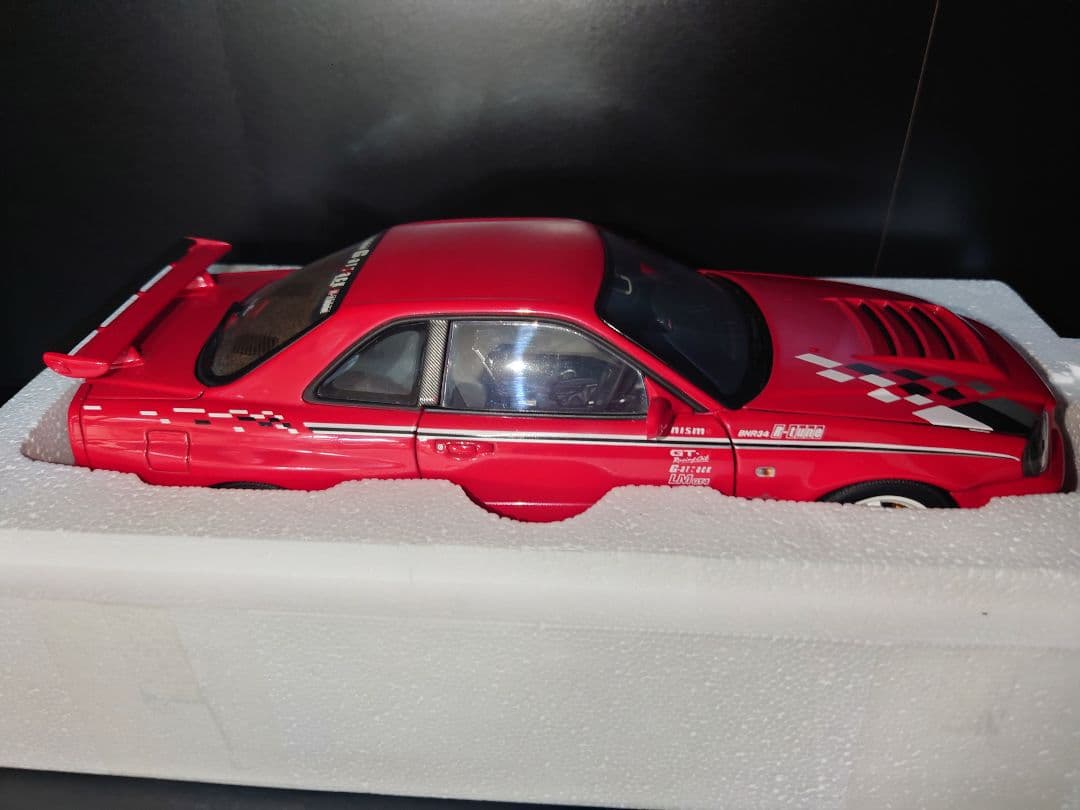 autoart 1/18 日産 ニスモ スカイライン GTR r34 R1