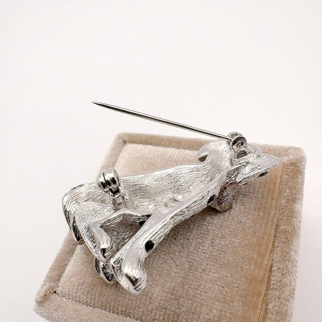 ⭐️SALE⭐バーバリー　ブローチ　犬　ドッグ　ダルメシアン　シルバートーン