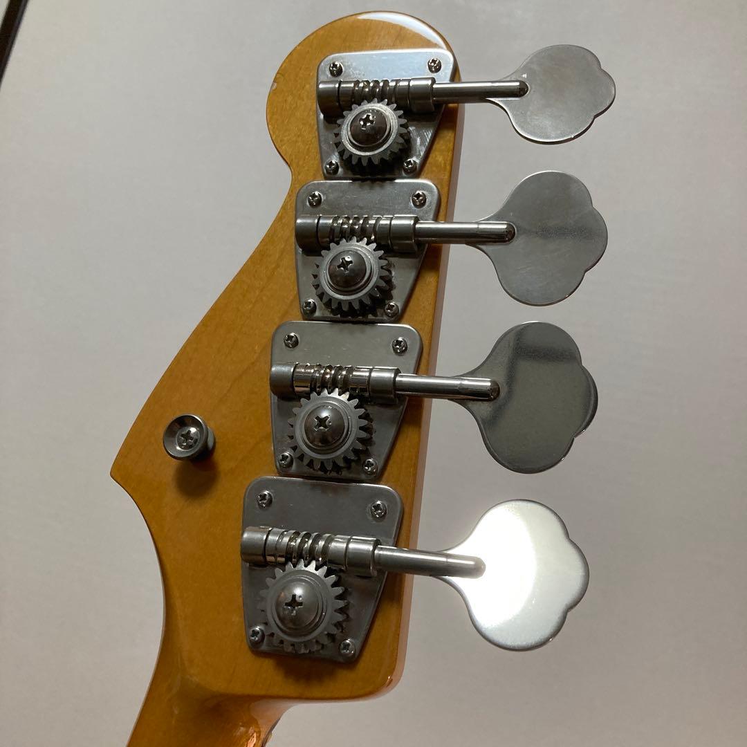 スタンド追加　フェンダー　JAZZベース　ストラップ　ピックガード　本　弦